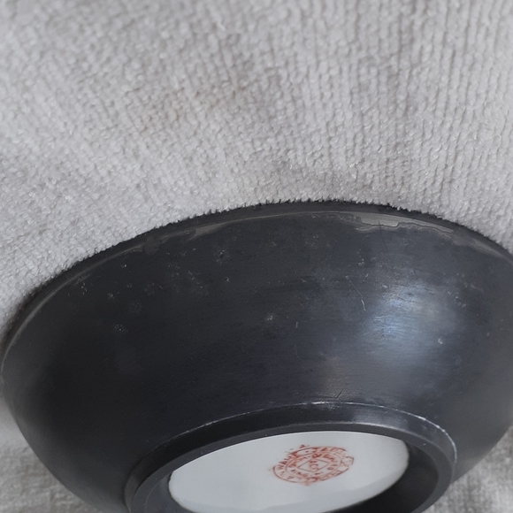 Vintage porcelain hand painted pewter encase bowl. - Picture 12 of 12